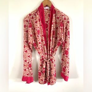 Pythia pink floral kimono robe medium